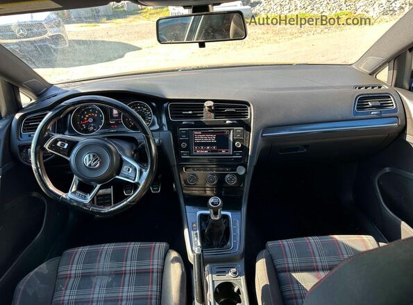 3VW5T7AU7MM000861 2021 VOLKSWAGEN GTI Black Вид щитка приладів