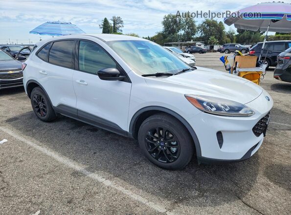 1FMCU0BZ8LUC11212 2020 FORD ESCAPE Белый Вид спереди