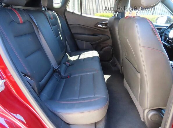 KL77LJE28RC186496 2024 CHEVROLET TRAX Red Սալոնի դիմացի տեսք