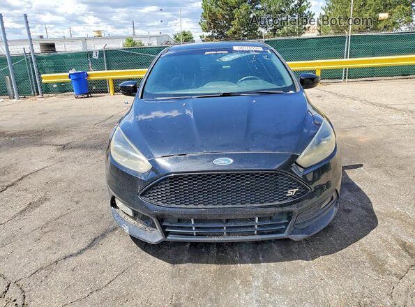 1FADP3L90GL379685 2016 FORD FOCUS Черный Вид сзади