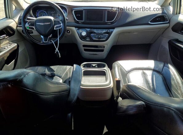 2C4RC1BG7KR537570 2019 CHRYSLER PACIFICA Белый Вид щитка приборов