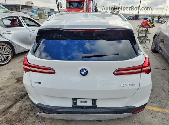 5UX53GP04T9241490 2026 BMW X3 White Vista interior delantera