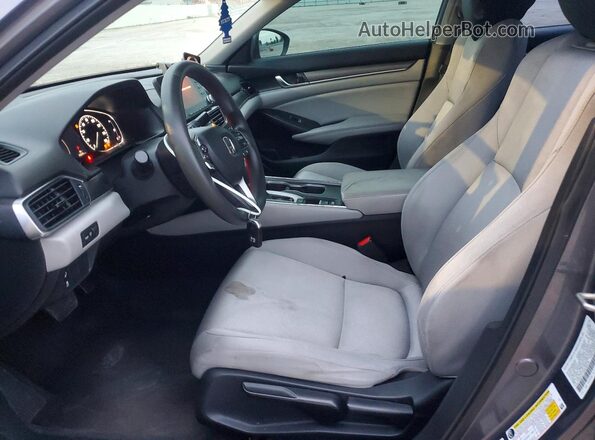 1HGCV1F15JA168119 2018 HONDA ACCORD Silver Առջևի վահանակի տեսք