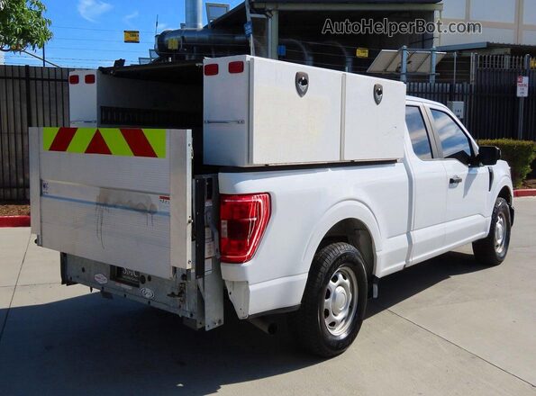 1FTEX1C85PKE05469 2023 FORD F150 Белый Передняя правая четверть