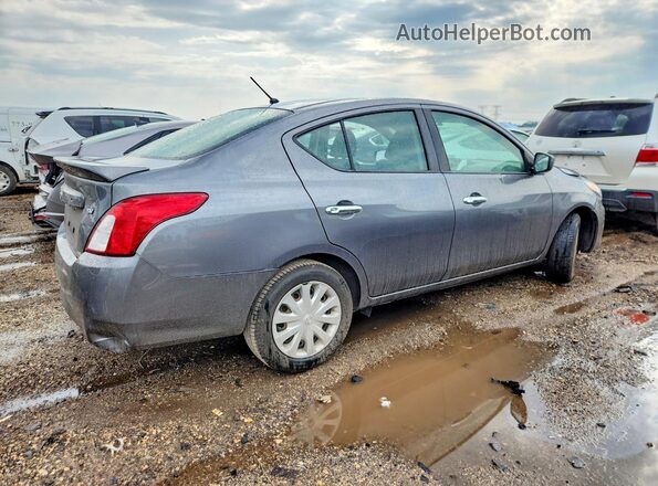 3N1CN7AP7JL814110 2018 NISSAN VERSA Gray Delantero derecho