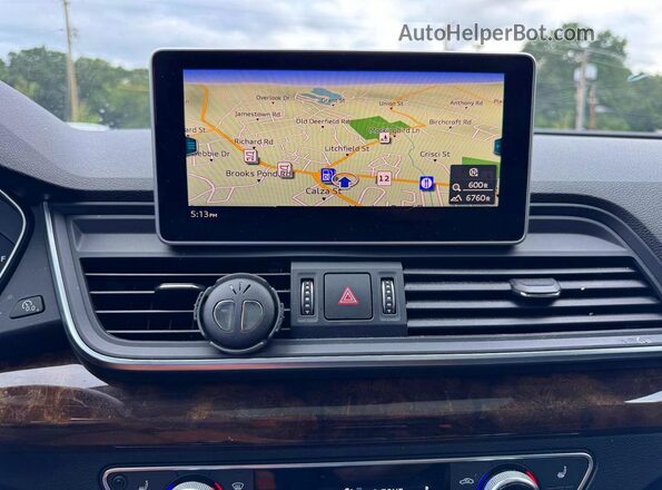 WA1BNAFY5J2150960 2018 AUDI Q5 White Dashboard view