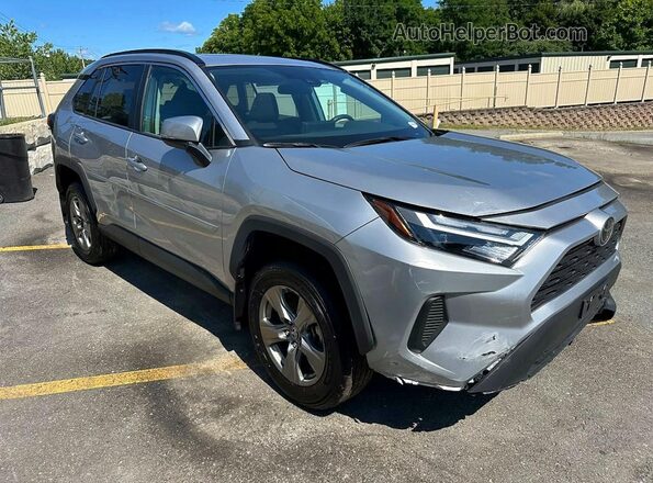 4T3RWRFV2SU201815 2025 TOYOTA RAV4 Silver Front view