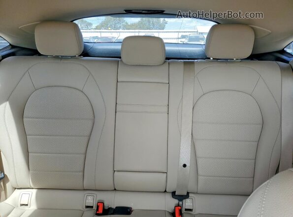 WDC0J4KB9KF637904 2019 MERCEDES-BENZ GLC-CLASS White Widok wnętrza z tyłu