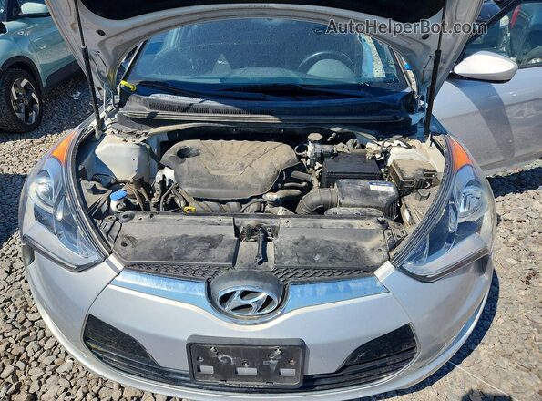KMHTC6ADXHU316658 2017 HYUNDAI VELOSTER Серебряный Вид подкапотного пространства