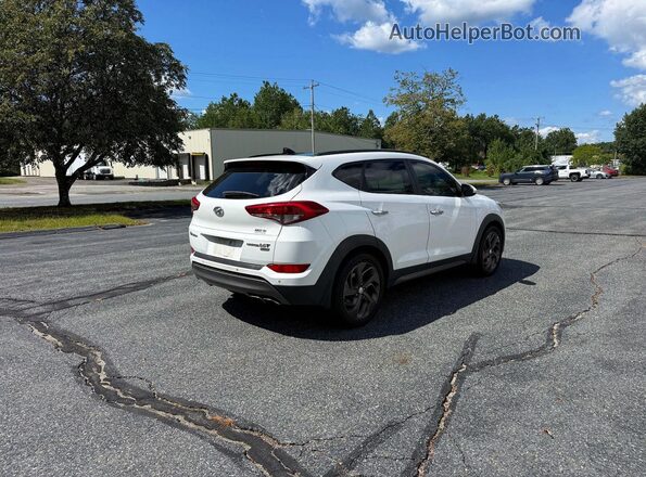 KM8J3CA22GU109278 2016 HYUNDAI TUCSON White Vista frontal