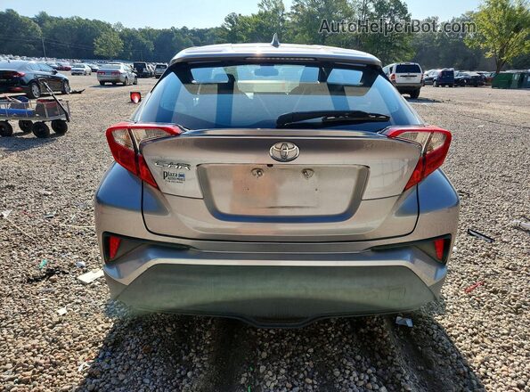 NMTKHMBX1JR025392 2018 TOYOTA C-HR Silver წინა სალონის ხედი