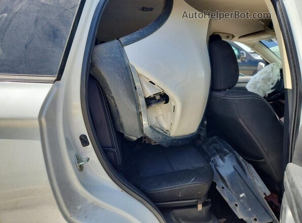 JA4AZ3A30JZ006800 2018 MITSUBISHI OUTLANDER White Vista del compartimento del motor