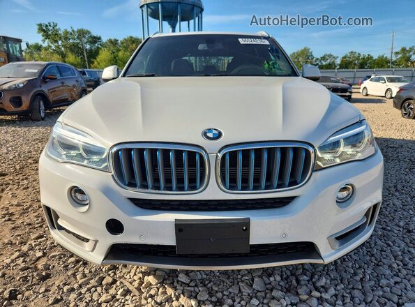 5UXKT0C57J0W02451 2018 BMW X5 White Rear view