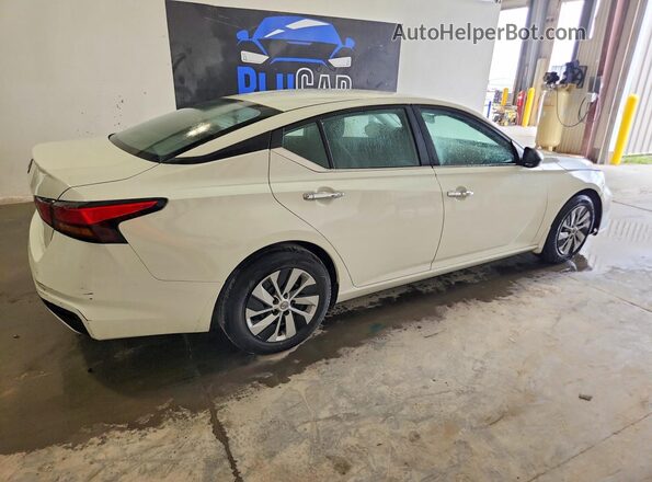 1N4BL4BV8RN436701 2024 NISSAN ALTIMA White Przód prawy