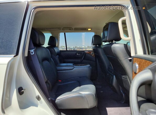 JN8AZ2NE0H9150485 2017 INFINITI QX80 White Engine compartment view