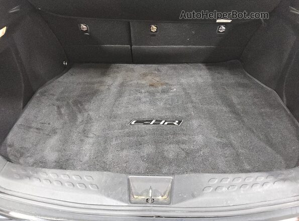 NMTKHMBX7JR014722 2018 TOYOTA C-HR Black 