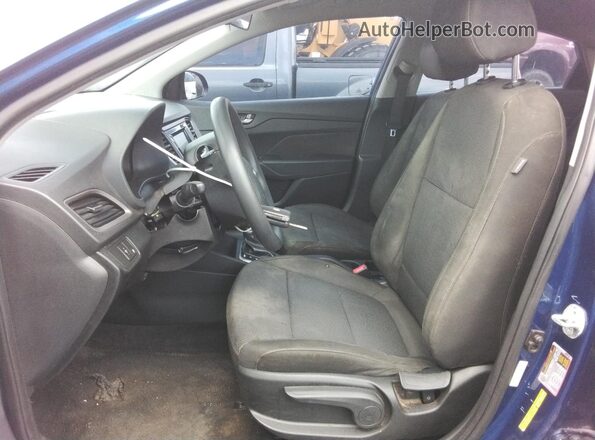 3KPC24A39KE046394 2019 HYUNDAI ACCENT Blue Widok deski rozdzielczej