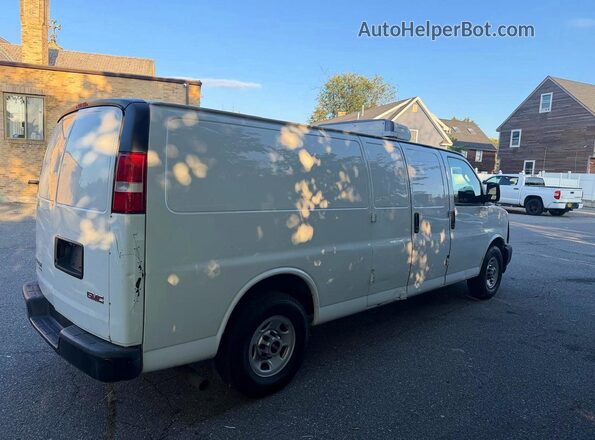 1GTZ7HFG5H1107864 2017 GMC SAVANA White Առջևի աջ
