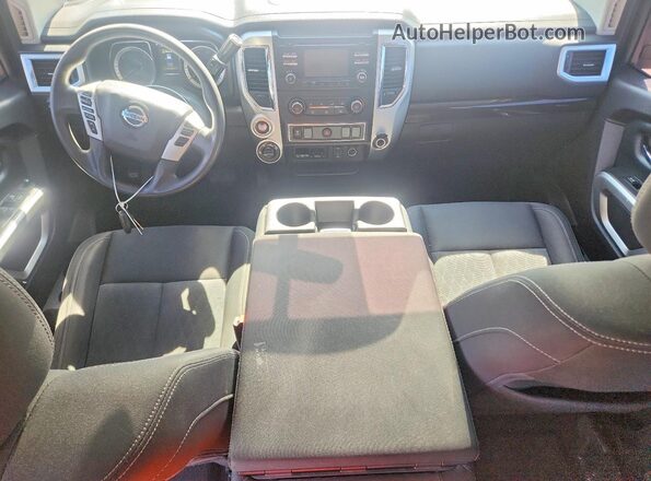1N6BA1F32HN563236 2017 NISSAN TITAN Gray Widok zestawu wskaźników