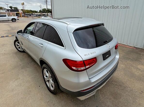 WDC0G4JB3GF018951 2016 MERCEDES-BENZ GLC-CLASS Silver Delantero derecho