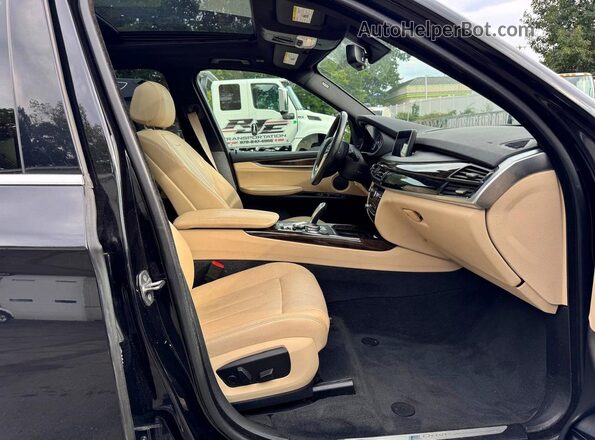 5UXKT0C31H0S81452 2017 BMW X5 Black Հետևի նստատեղերի տեսք