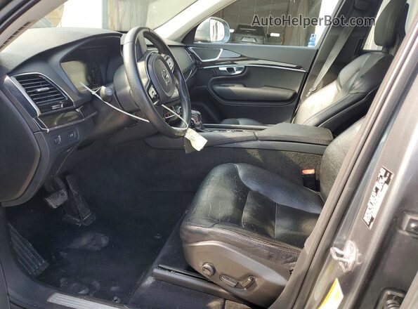 YV4A22PK5J1196074 2018 VOLVO XC90 Gray Dashboard view
