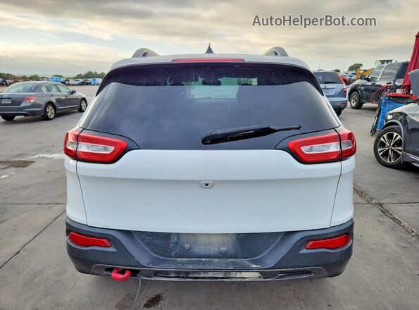 1C4PJMBB6HW614478 2017 JEEP CHEROKEE White წინა სალონის ხედი