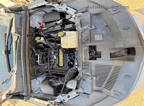 KL7CJLSB3LB016810 2020 CHEVROLET TRAX Silver Առջևի վահանակի տեսք