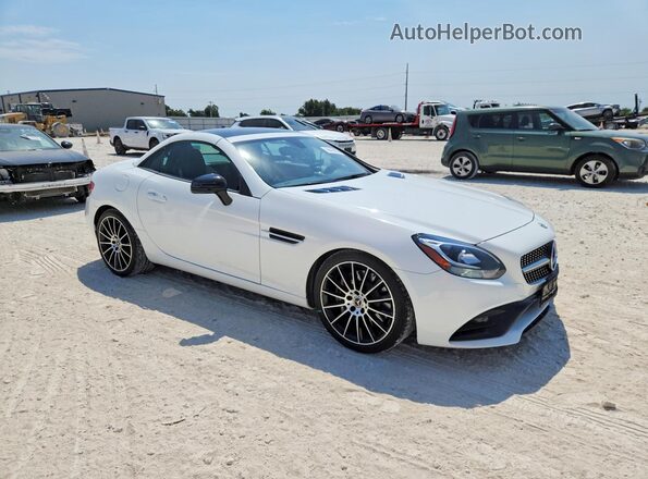 WDDPK3JA5KF157157 2019 MERCEDES-BENZ SLC White Вид спереду