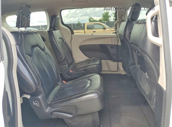2C4RC1BG1NR150680 2022 CHRYSLER PACIFICA White ძრავის განყოფილების ხედი