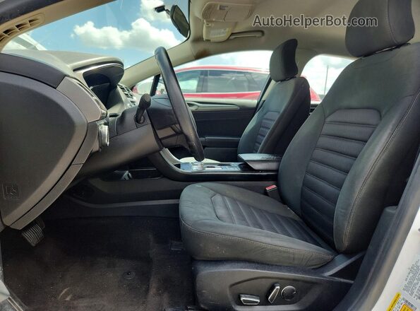 3FA6P0H76JR226378 2018 FORD FUSION White Widok deski rozdzielczej