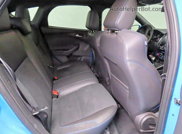 WF0DP3THXH4120633 2017 FORD FOCUS Синий Вид салона спереди