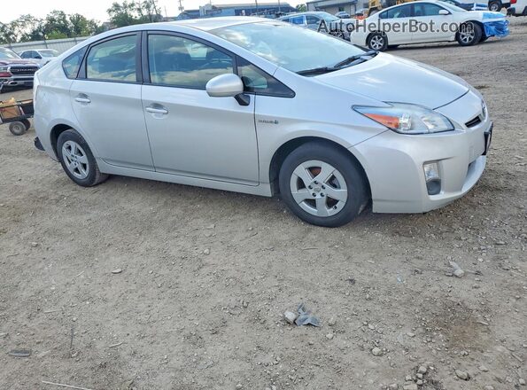 JTDKN3DU8A0045620 2021 TOYOTA PRIUS Silver Vista frontal