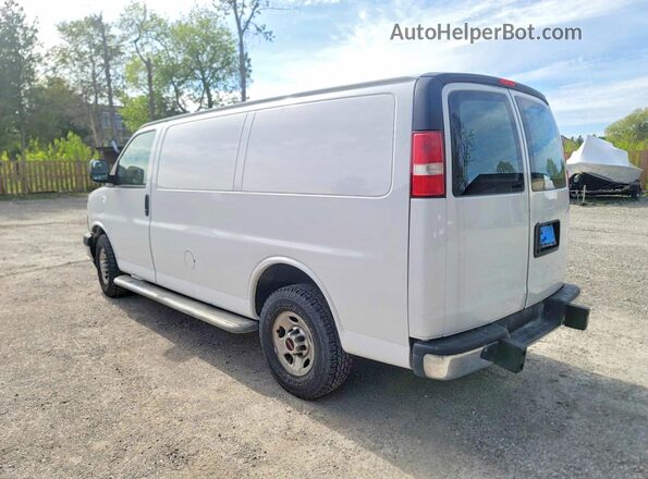 1GTW7AFF9H1122384 2017 GMC SAVANA White Передня права чверть