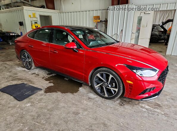 5NPEJ4J21MH069847 2021 HYUNDAI SONATA Красный Вид спереди
