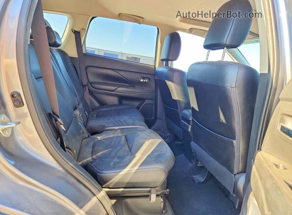 JA4JZ4AX1JZ010296 2018 MITSUBISHI OUTLANDER Gray Engine compartment view
