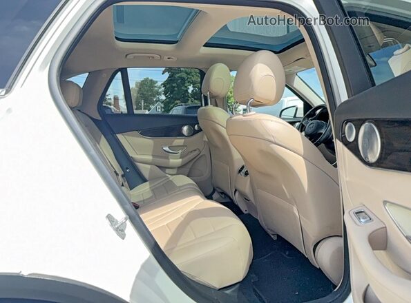 WDC0G4KB6GF038383 2016 MERCEDES-BENZ GLC-CLASS White Widok wnętrza z przodu