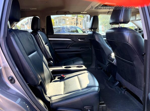 5TDJZRFH4JS523113 2018 TOYOTA HIGHLANDER Gray Dashboard view