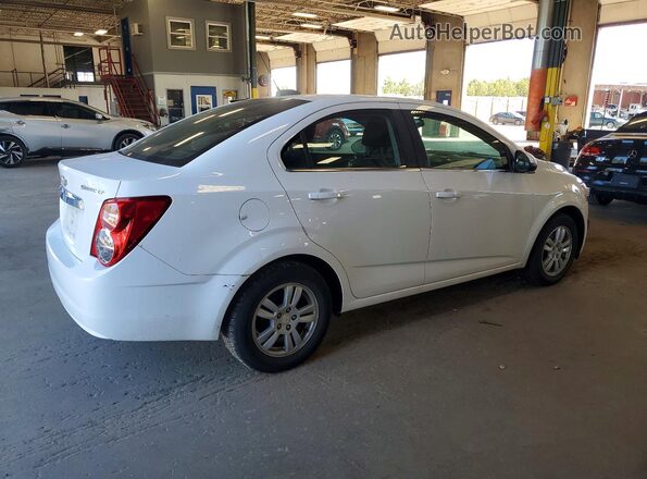 1G1JC5SH6G4146037 2016 CHEVROLET SONIC White Передня права чверть