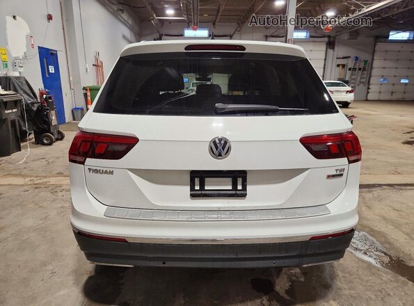 3VV4B7AX3JM067594 2018 VOLKSWAGEN TIGUAN White Вид ззаду