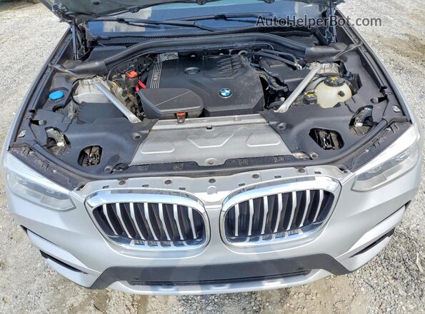5UXTY3C08L9C92422 2020 BMW X3 Silver Widok naklejki z numerem VIN