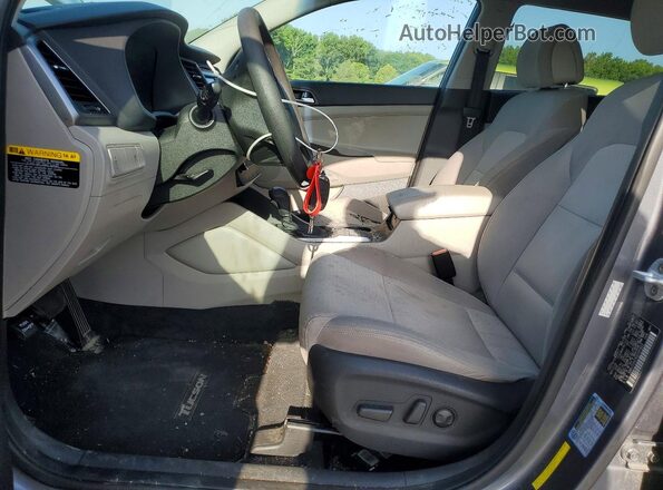 KM8J33A23GU101822 2016 HYUNDAI TUCSON Gray Widok deski rozdzielczej