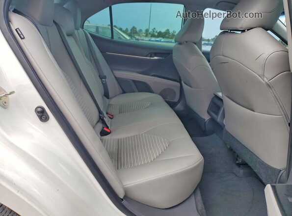 4T1B11HK4KU785986 2019 TOYOTA CAMRY White უკანა სალონის ხედი