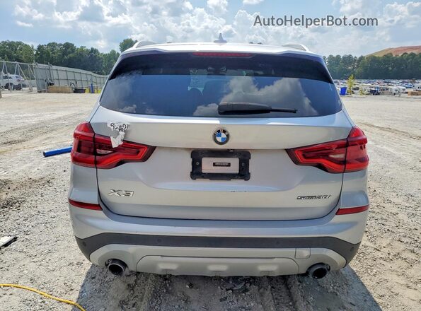 5UXTY3C08L9C92422 2020 BMW X3 Silver Widok wnętrza z przodu