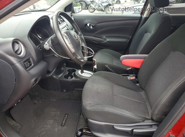 3N1CN7AP5JL833867 2018 NISSAN VERSA Red წინა პანელის ხედი