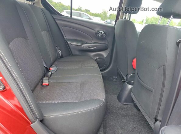 3N1CN7AP5JL833867 2018 NISSAN VERSA Red უკანა სალონის ხედი