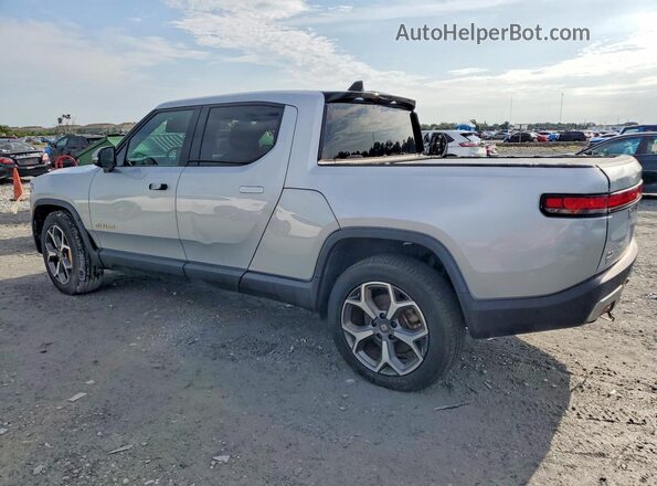 7FCTGAAAXNN008066 2022 RIVIAN R1T Silver Հետևի աջ