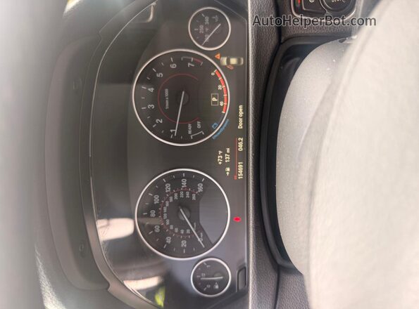 WBA8D9G54HNT91615 2017 BMW 3 SERIES Blue Widok deski rozdzielczej