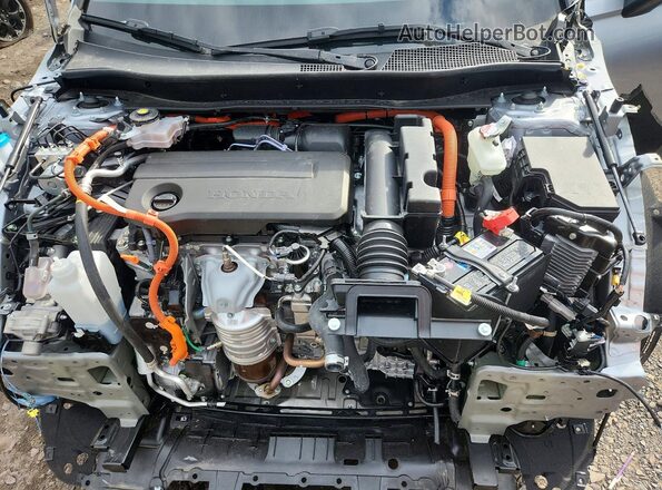 7FARS6H8XTE064975 2026 HONDA CR-V Silver Vista del compartimento del motor