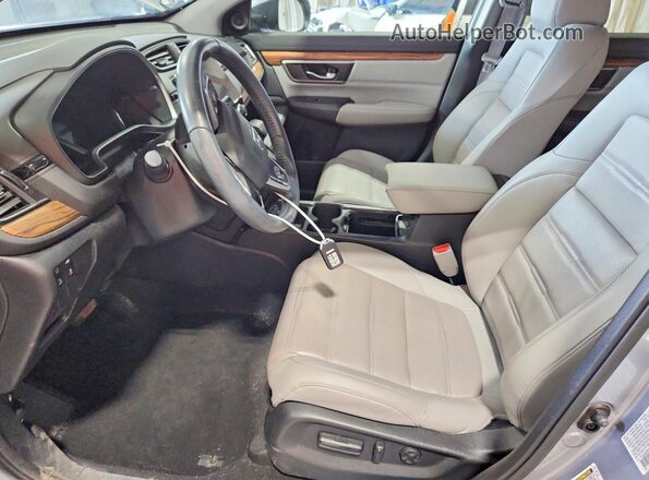7FARW2H86JE067544 2018 HONDA CR-V Silver Սալոնի դիմացի տեսք